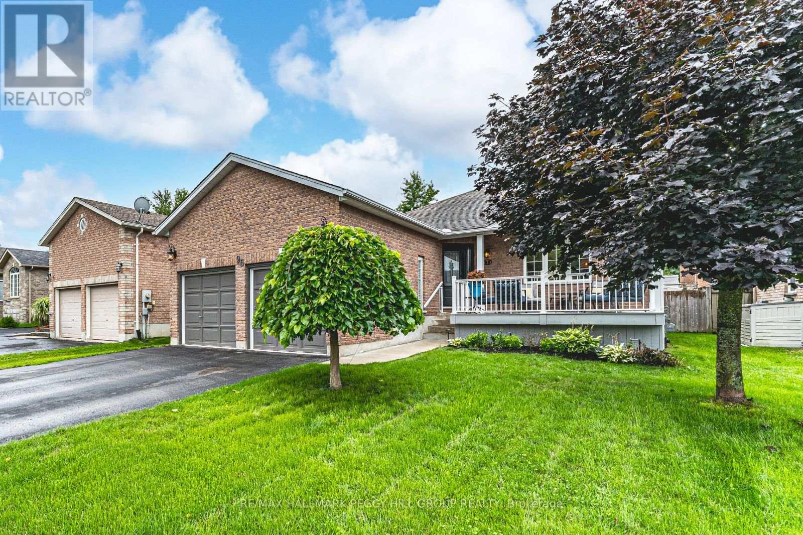 95 Crompton Dr, Barrie, ON L4M 6P1