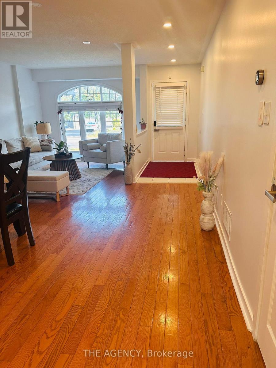 12 Robert Attersley Dr E, Whitby, ON L1R 3E3