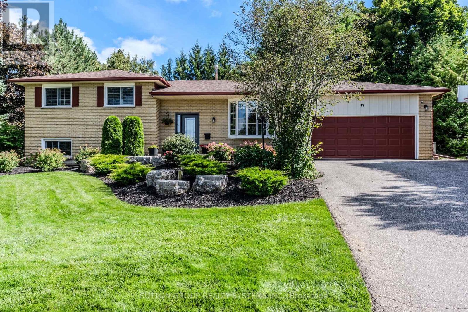 17 William Rex Cres, Erin, ON N0B 1T0