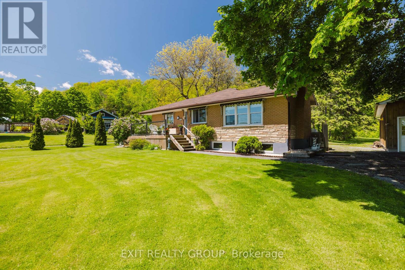 556 Rosebush Rd, Quinte West, ON K0K 2C0