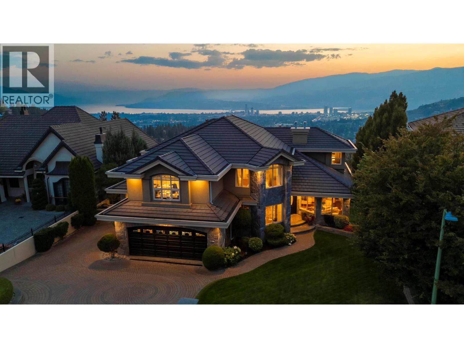 960 Skeena Dr, Kelowna, BC V1V 2B2