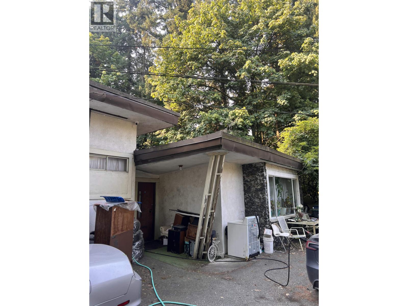 1320 Austin Ave, Coquitlam, BC V3K 3P5