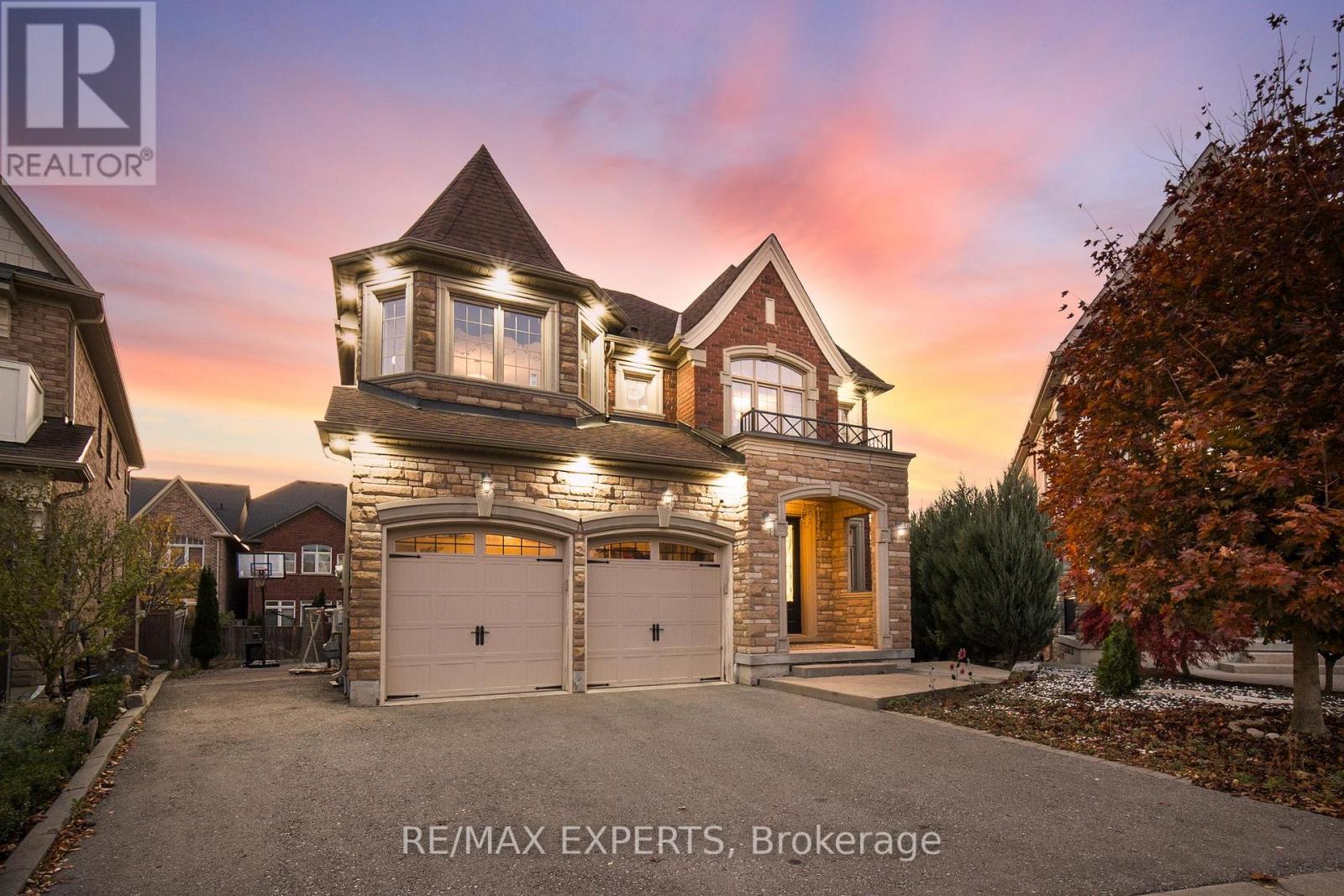 50 Lilly Valley Cres, King, ON L7B 0B5