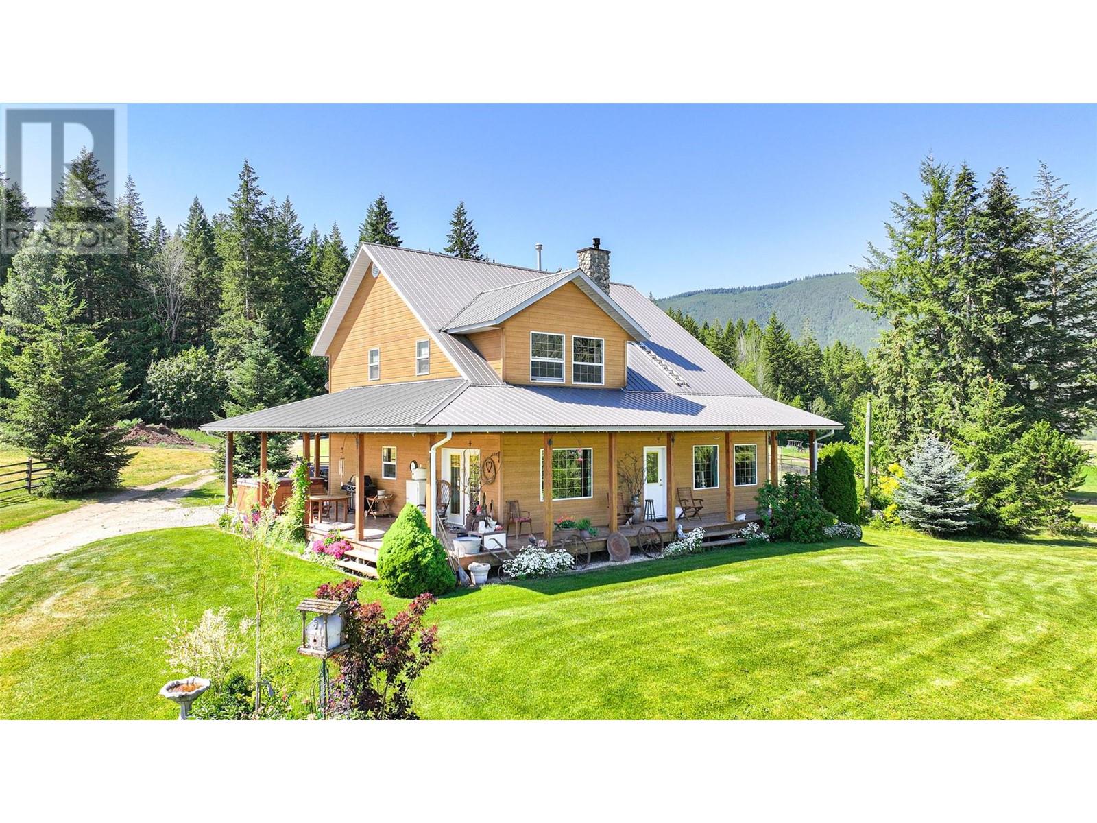 50 Street Nw Unit 2990, Salmon Arm, BC V1E 4M2