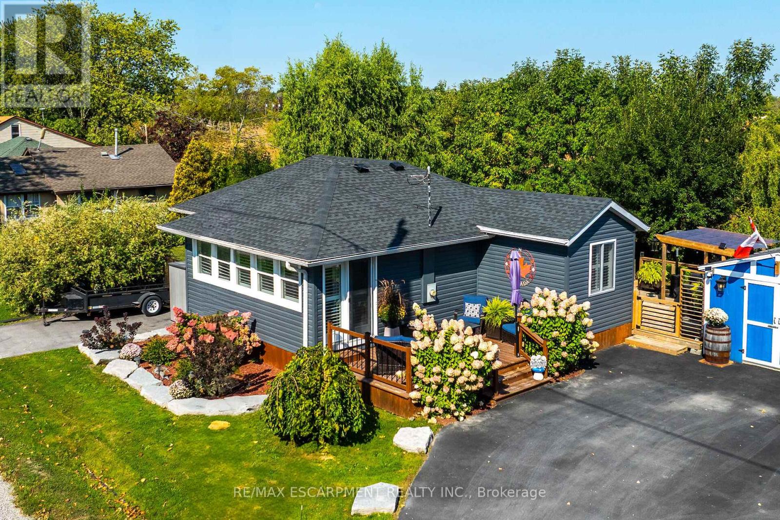 2011 Lakeshore Rd, Haldimand Dunnville, ON N1A 2W8
