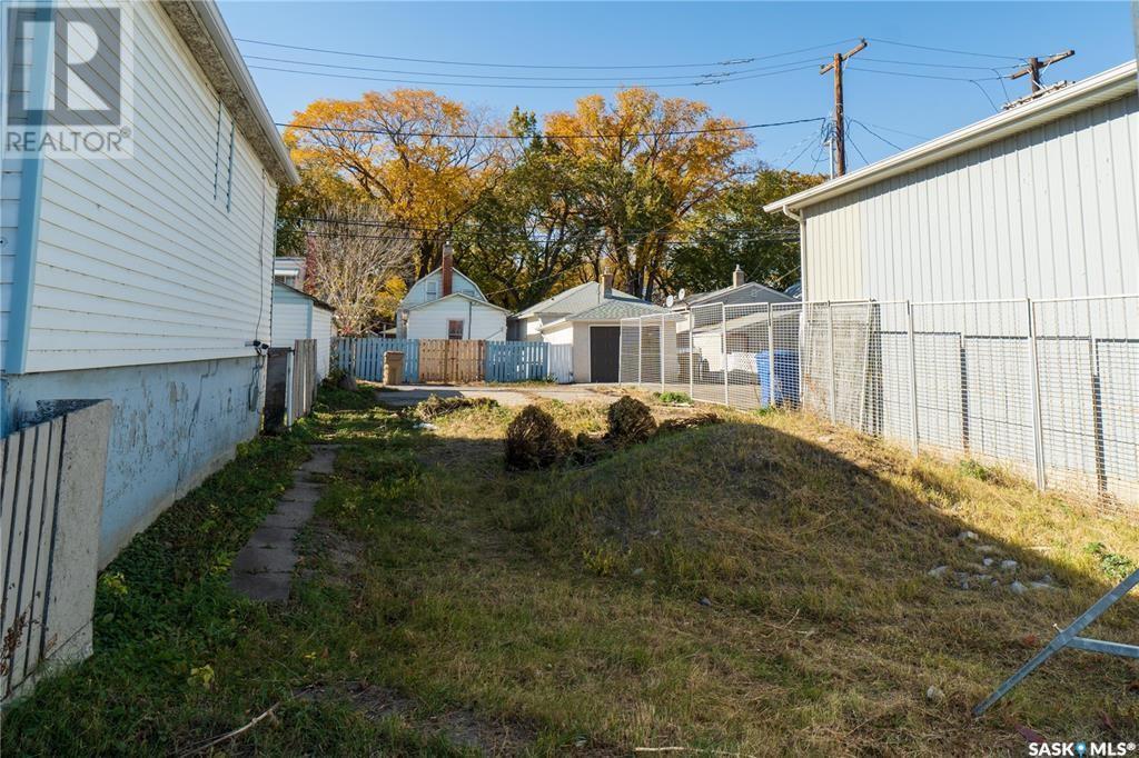 1720 Winnipeg St, Regina, SK S4P 1E9