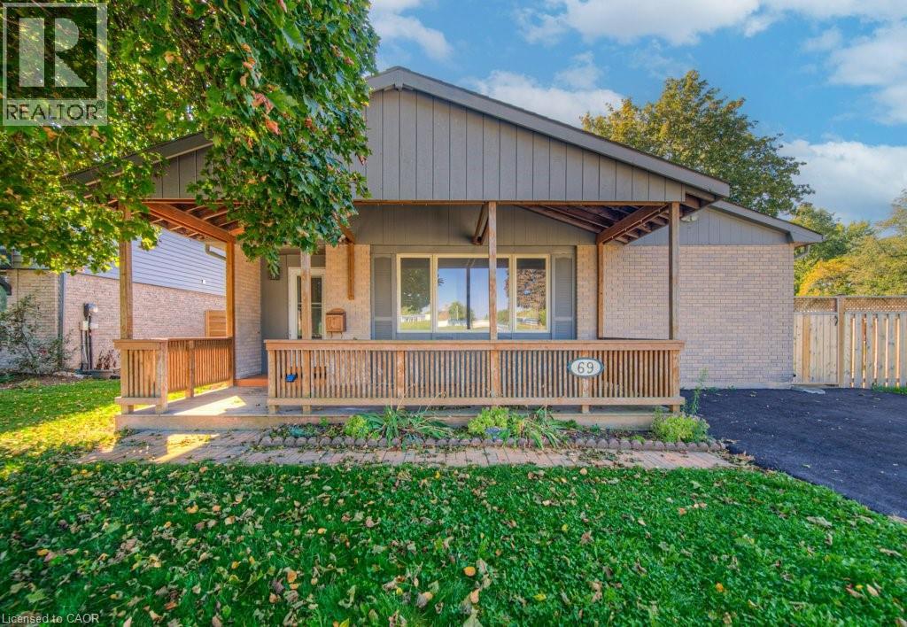 69 Bismark Dr, Cambridge, ON N1S 4E7