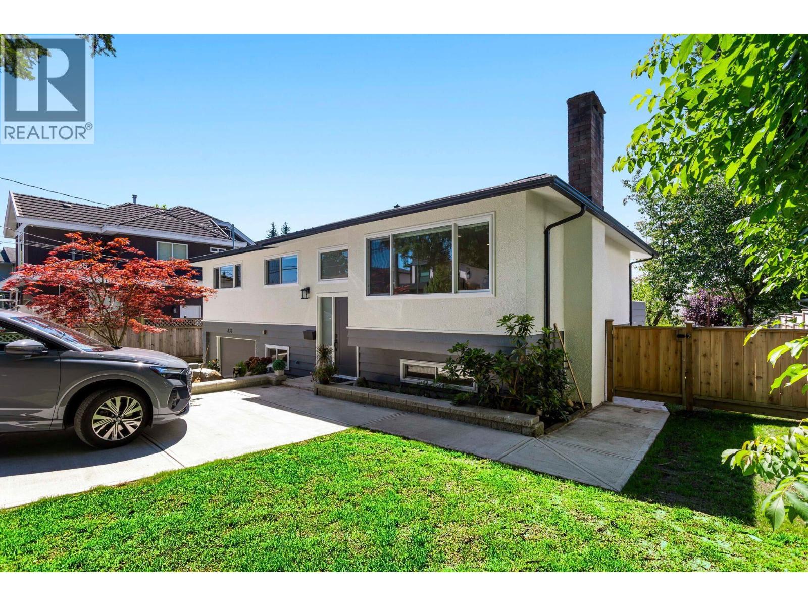 430 Mundy St, Coquitlam, BC V3K 5N1