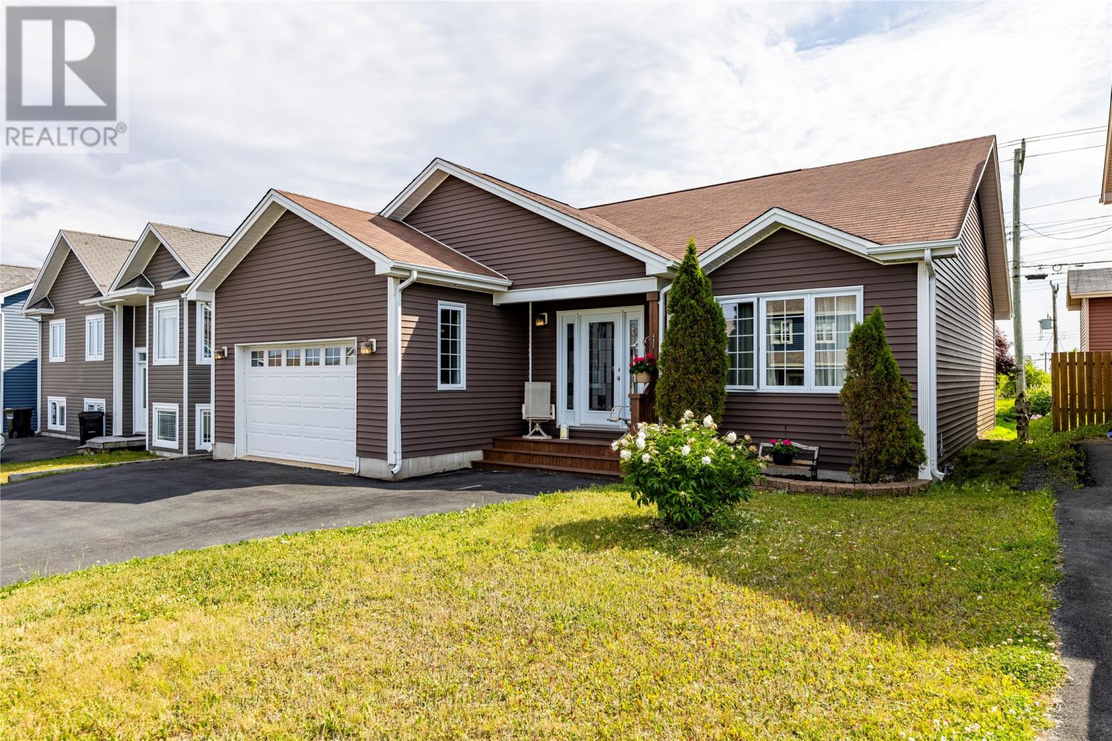 42 Rosalind St, St. John's, NL A1B 0S1