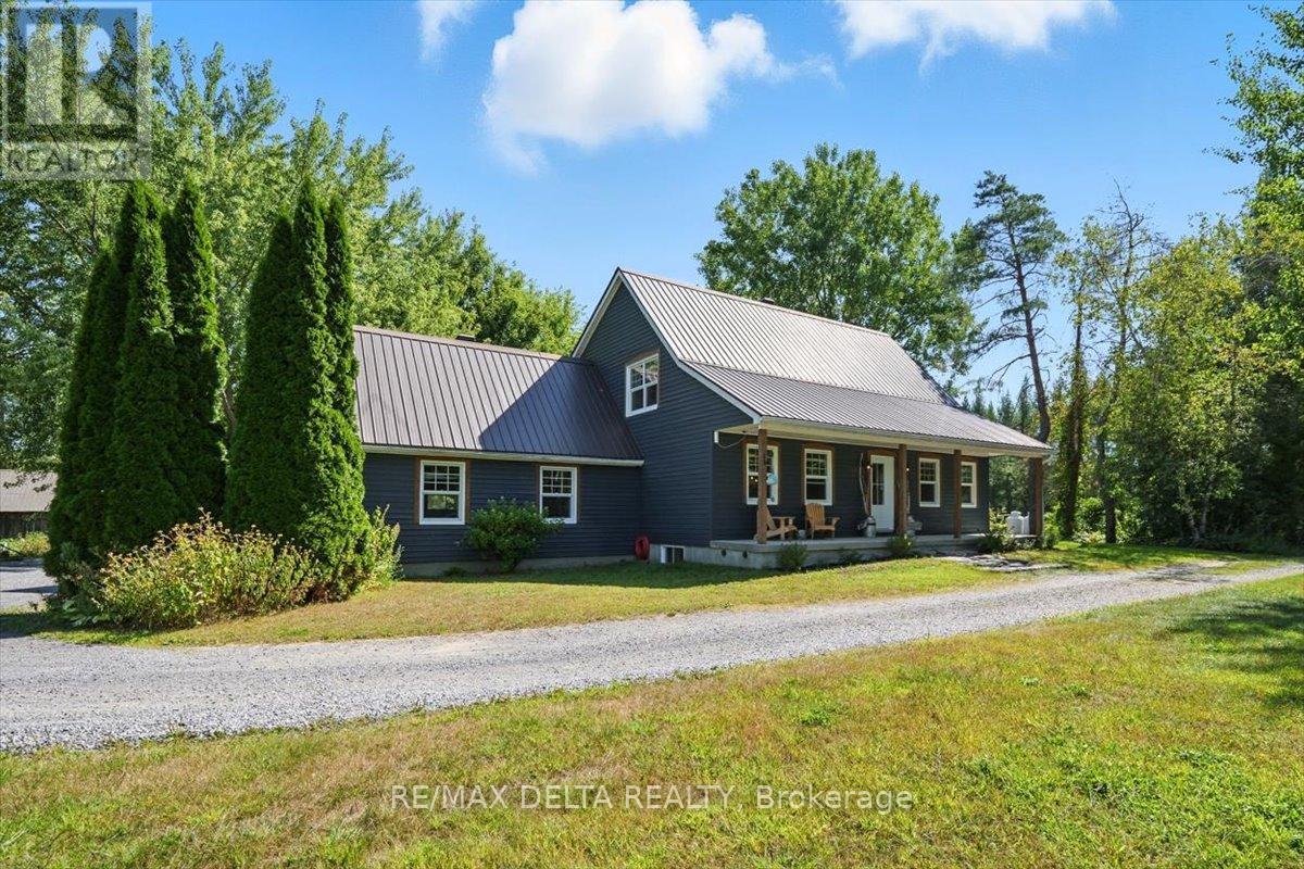 4365 Champlain St, Clarence-Rockland, ON K0A 1E0