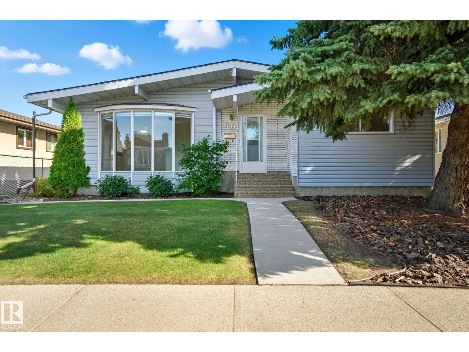 71 St Nw Unit 13411, Edmonton, AB T5C 0M9