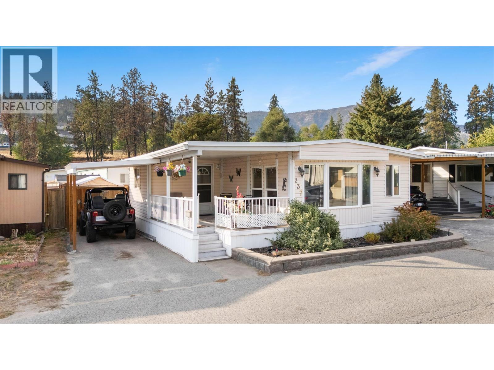 1999 97 Highway S Unit 237, West Kelowna, BC V1Z 1B2
