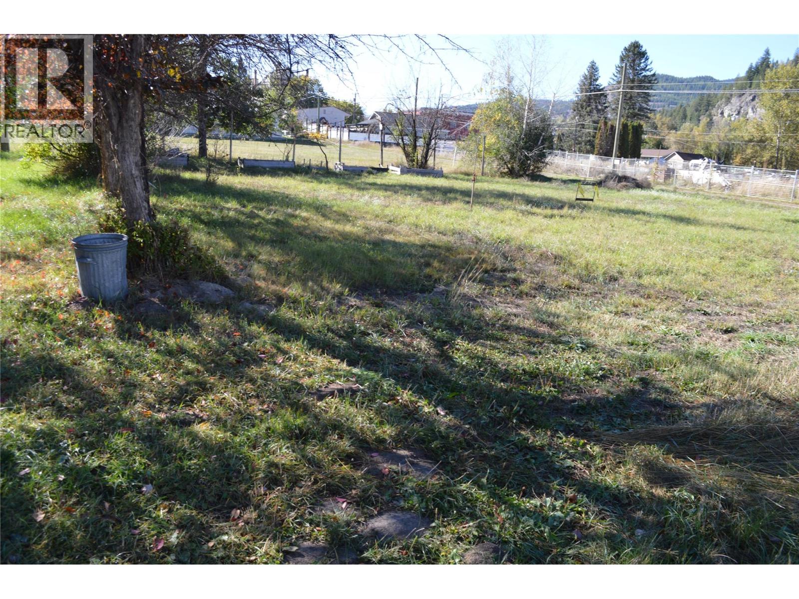 145 Kimberley Ave S, Greenwood, BC V0H 1J0