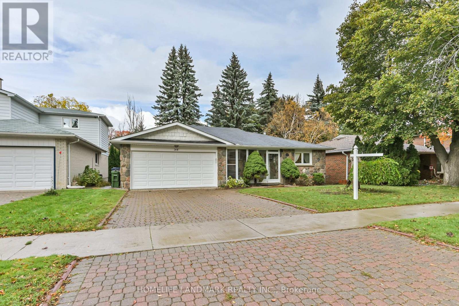 144 Clansman Blvd, Toronto, ON M2H 1Y1