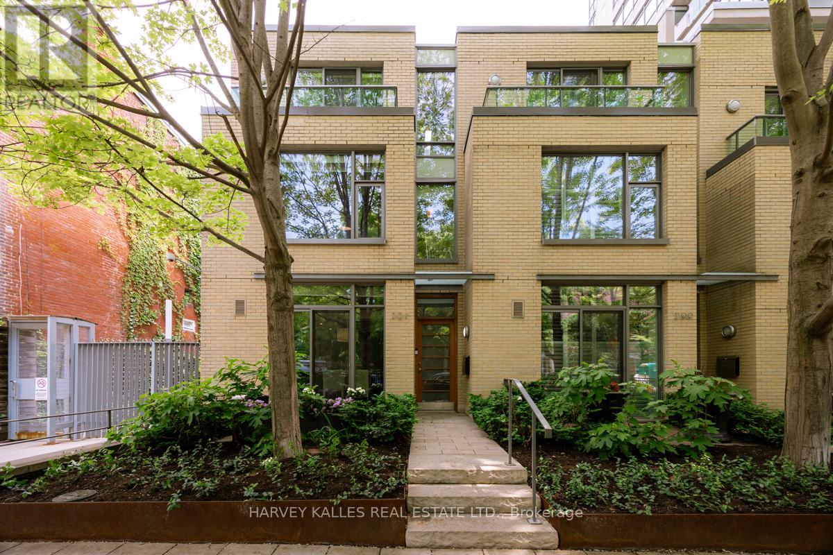 301 Mutual St, Toronto, ON M4Y 3C5