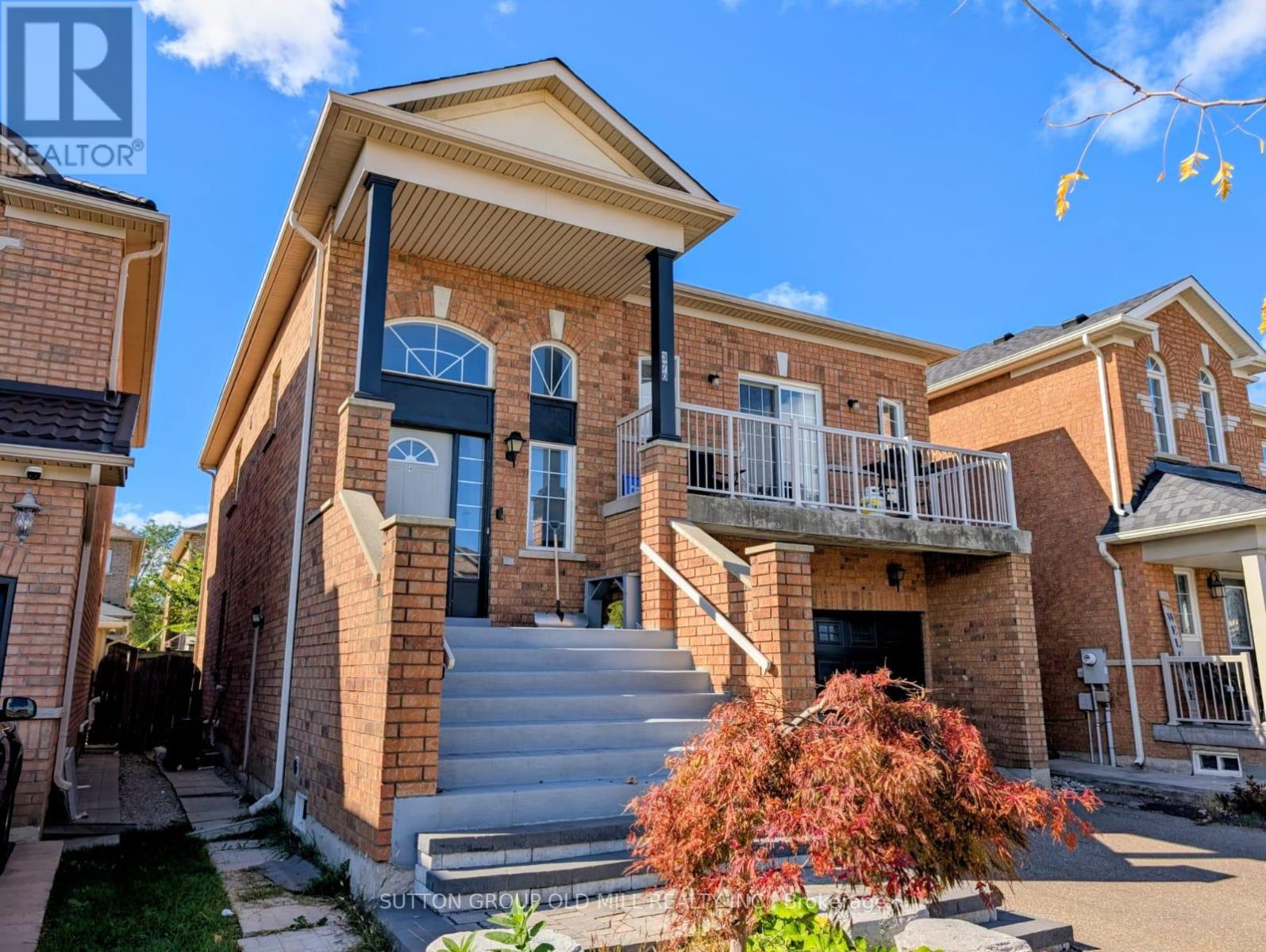 370 Queen Mary Dr, Brampton, ON L7A 3T1