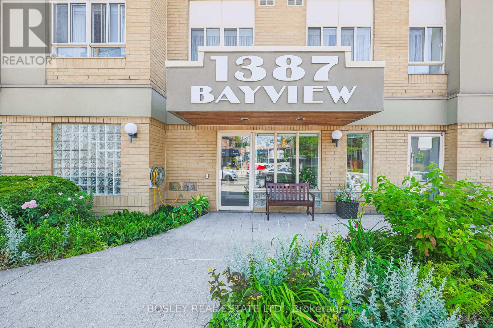 306 1387 Bayview Ave, Toronto, ON M4G 3A5