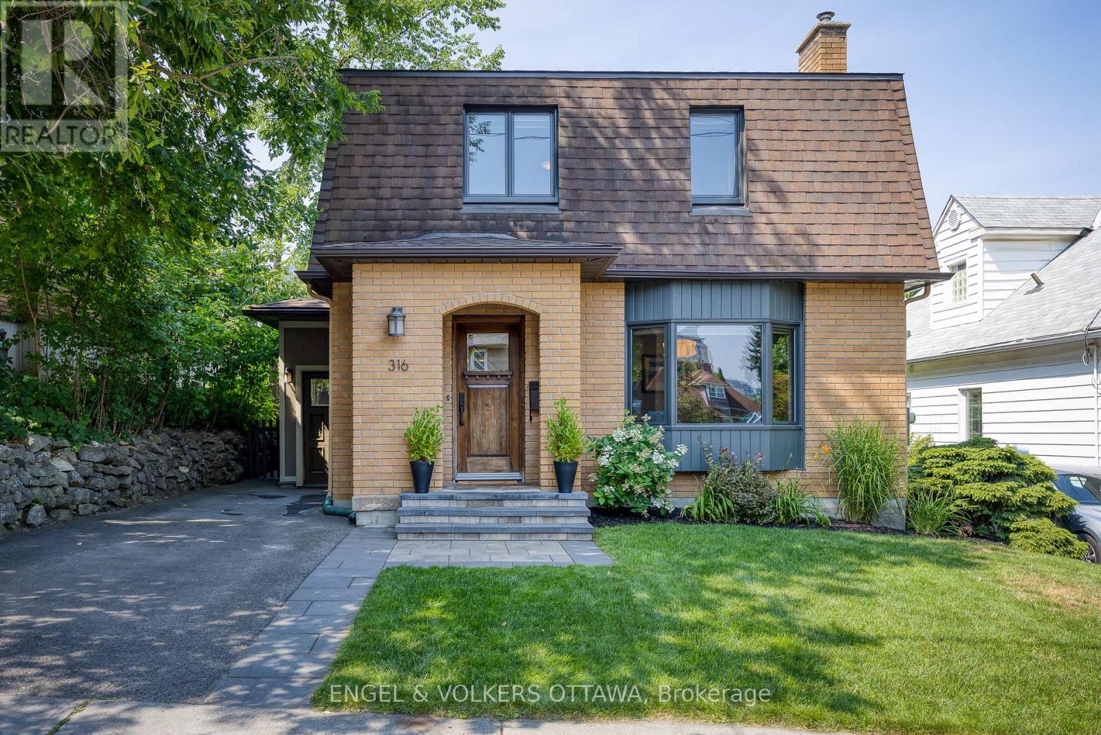 316 Fairmont Ave, Ottawa, ON K1Y 1Y8
