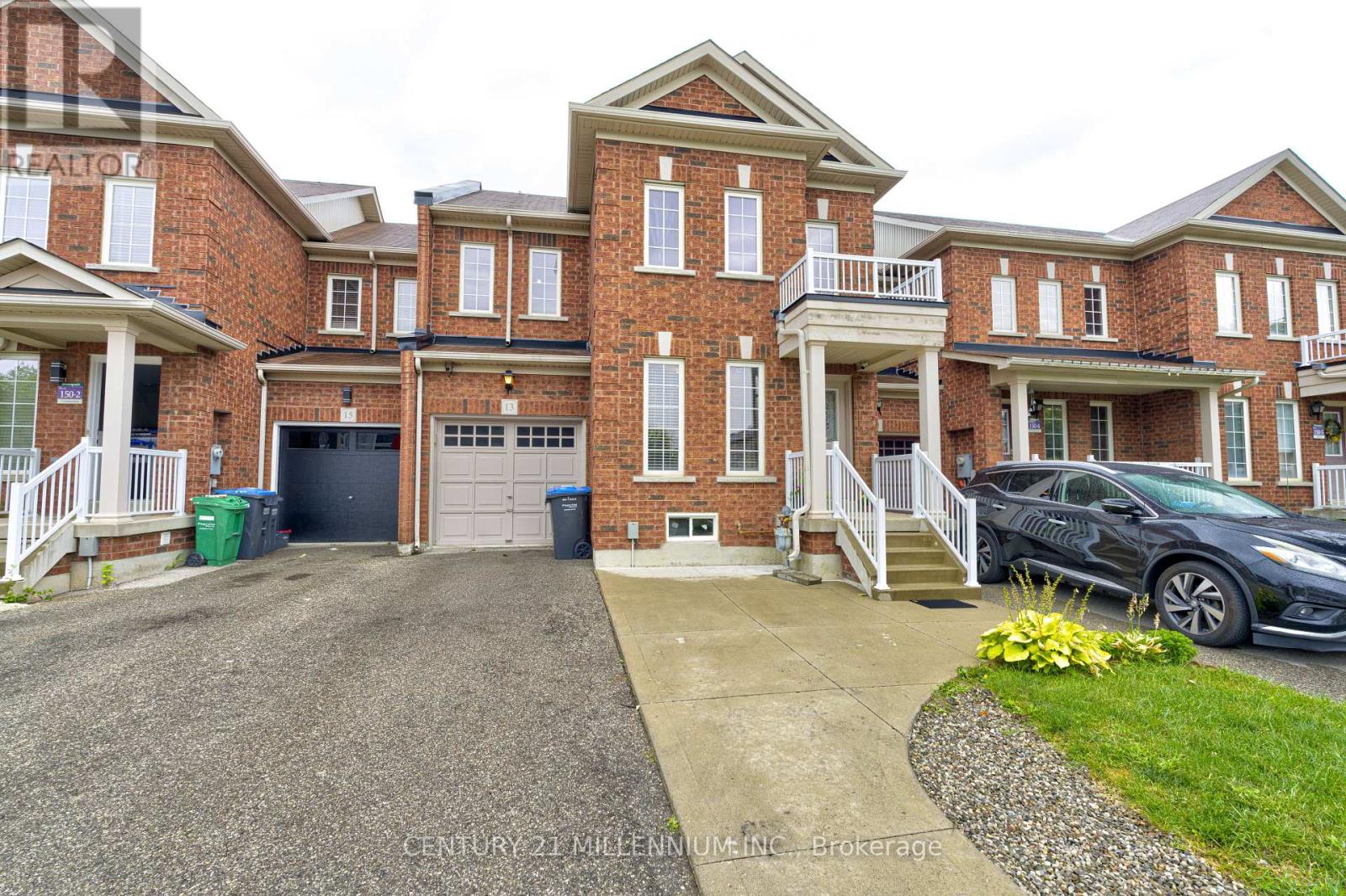 13 Coolwater Dr, Brampton Sandringham-wellington, ON L6R 0X4