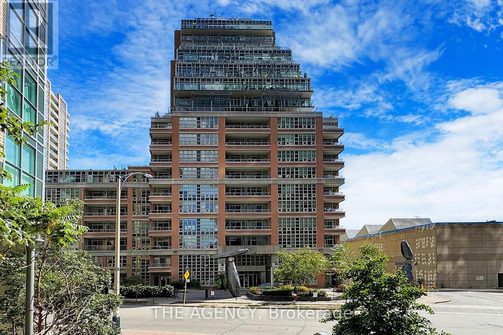 1906 85 E Liberty St, Toronto, ON M6K 3R4