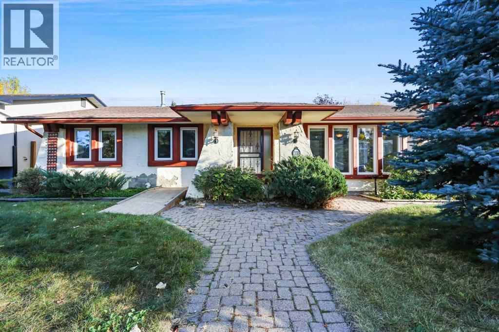 331 Parkridge Grn SE, Calgary, AB T2J 5G1