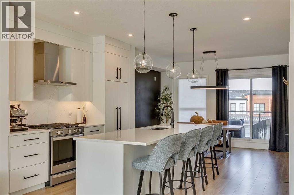7836 Spring Willow Dr SW, Calgary, AB T3H 6E1