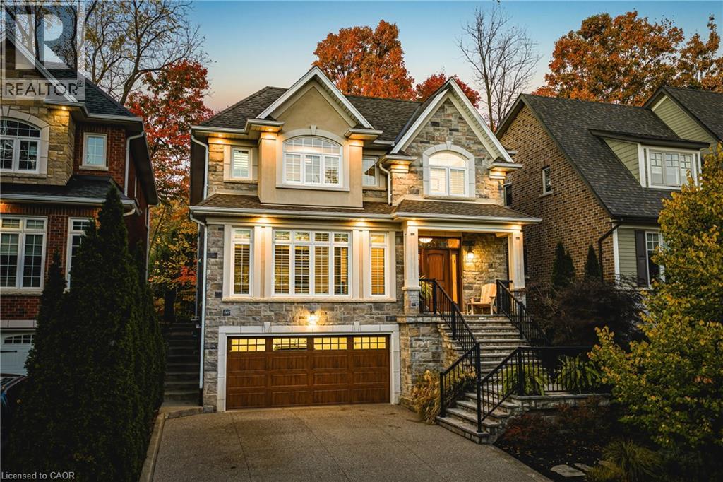 67 Alma St, Hamilton, ON L9H 2E3