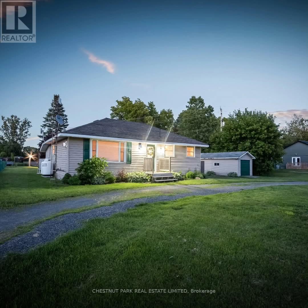 1805 County Road 10, Prince Edward County Athol Ward, ON K0K 1P0