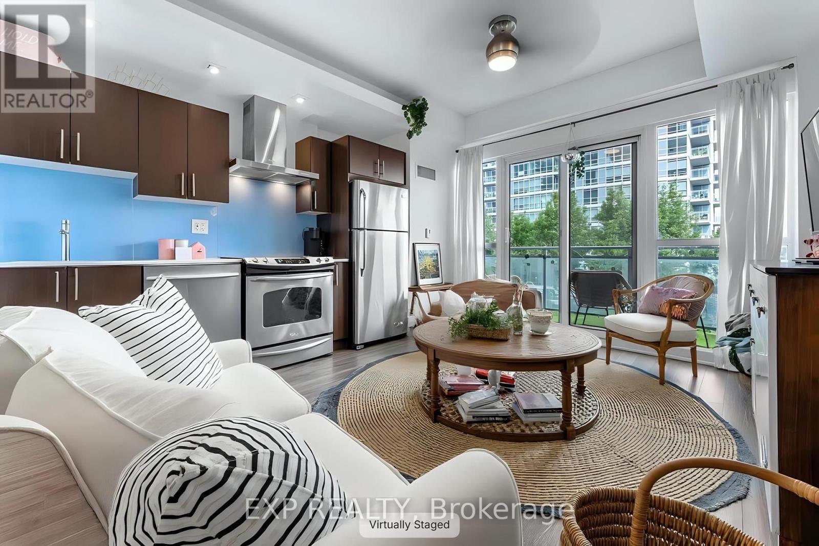 522 165 Legion Road North Rd, Toronto, ON M8Y 0A1
