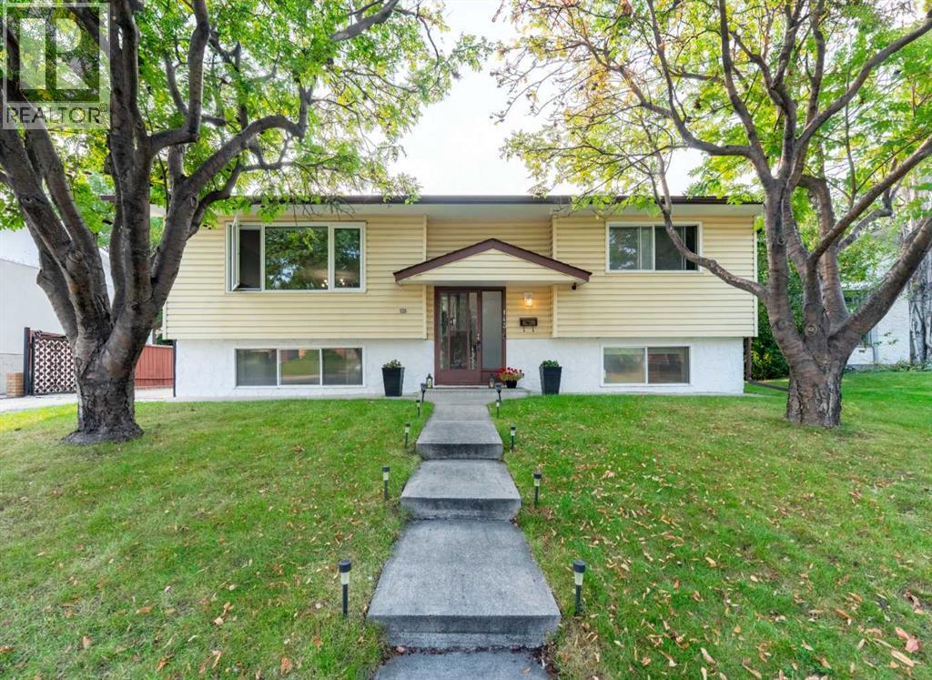 143 Manora Dr NE, Calgary, AB T2A 4P6