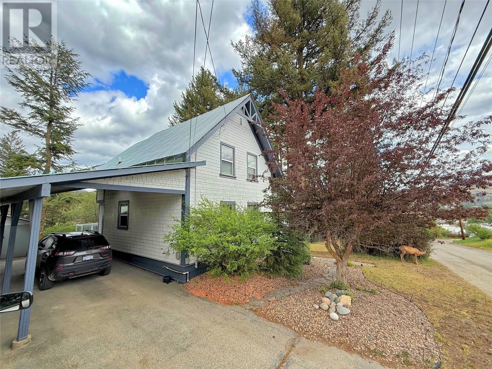 153 Billiter Ave, Princeton, BC V0X 1W0