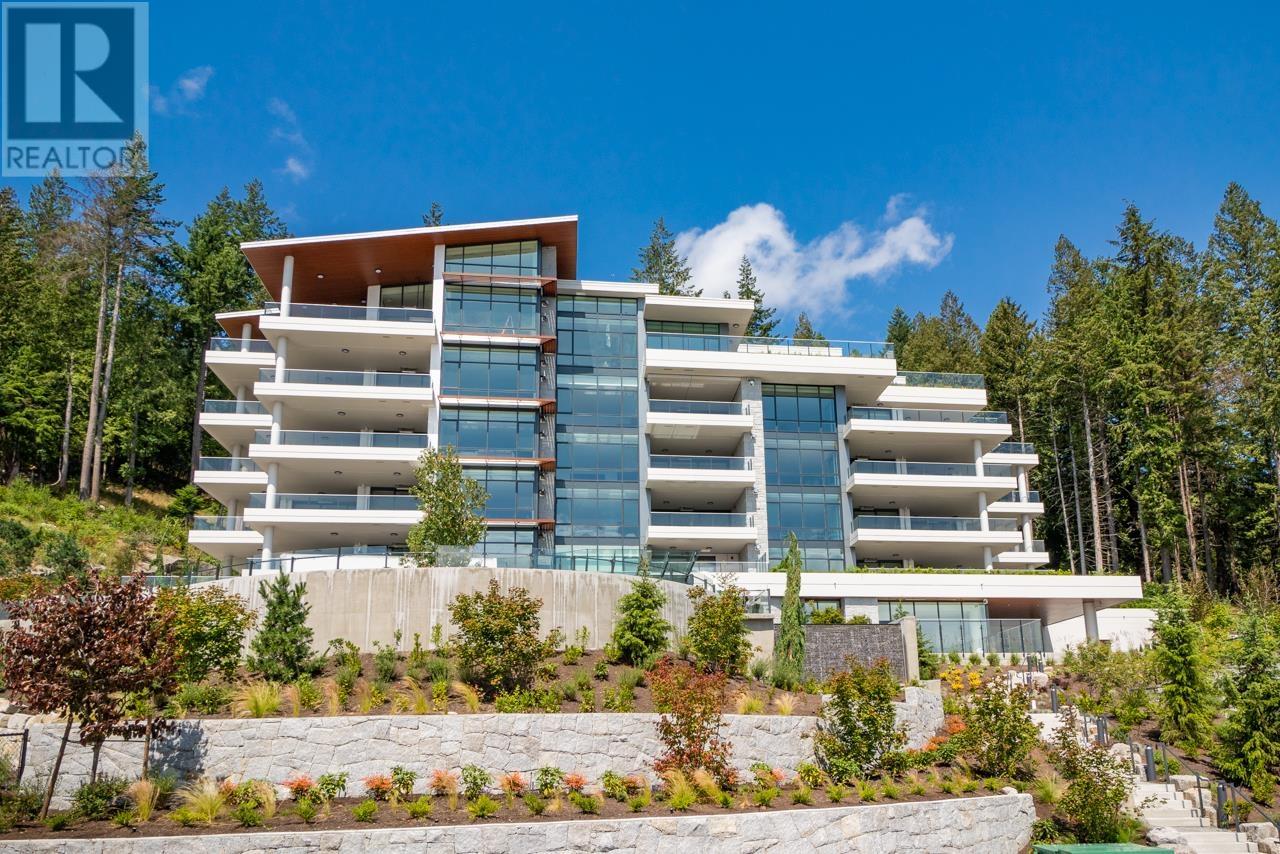 2958 Burfield Place Unit 302, West Vancouver, BC V7S 0B2