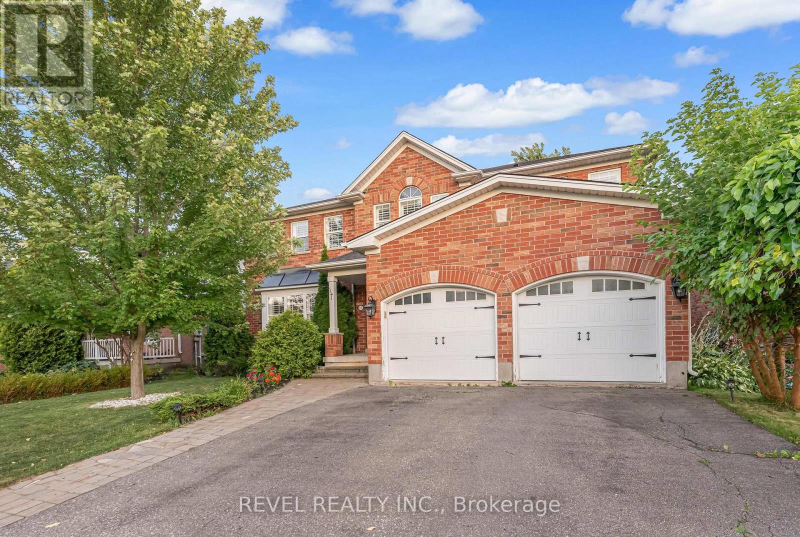 17 Webb Ave, Brantford, ON N3T 6S5