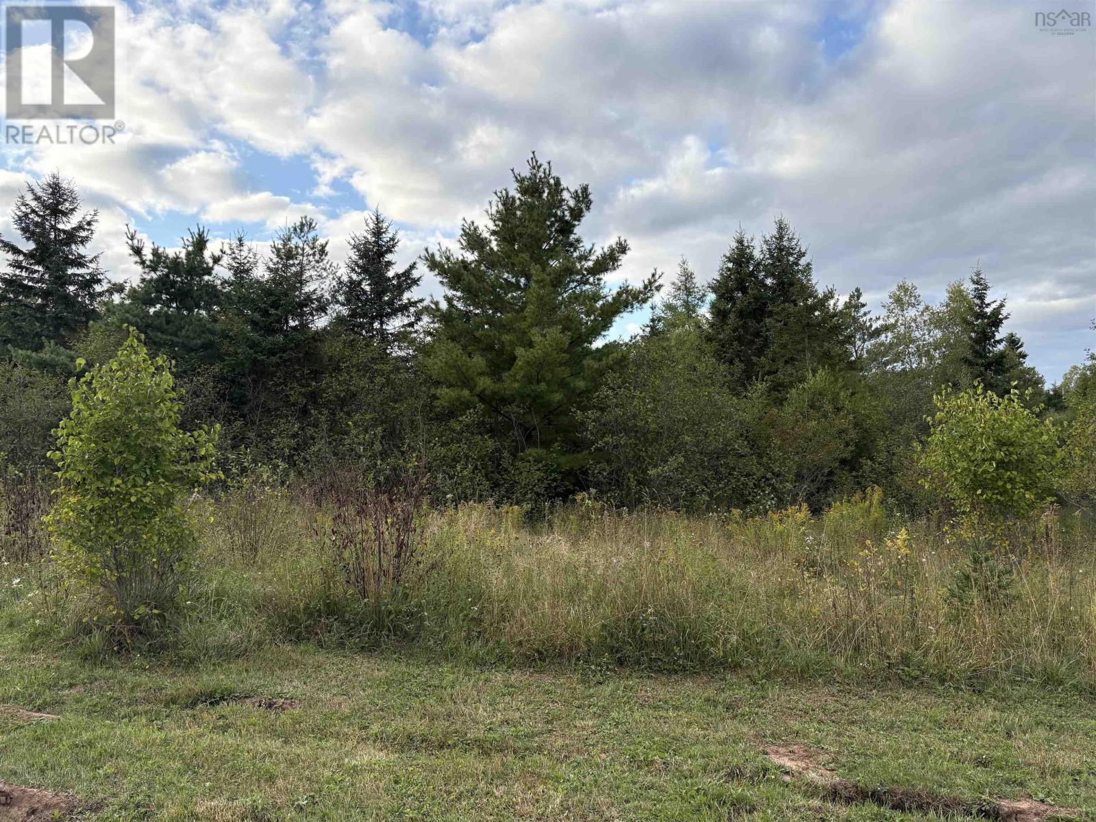 6 Locks Rd #a, Enfield, NS B2T 1C8