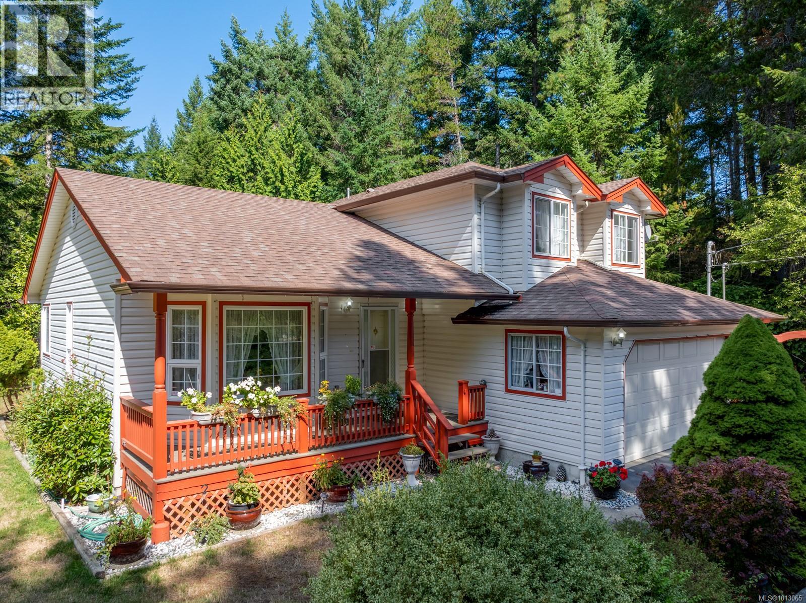 742 Sand Pines Dr, Comox, BC V9M 3W8