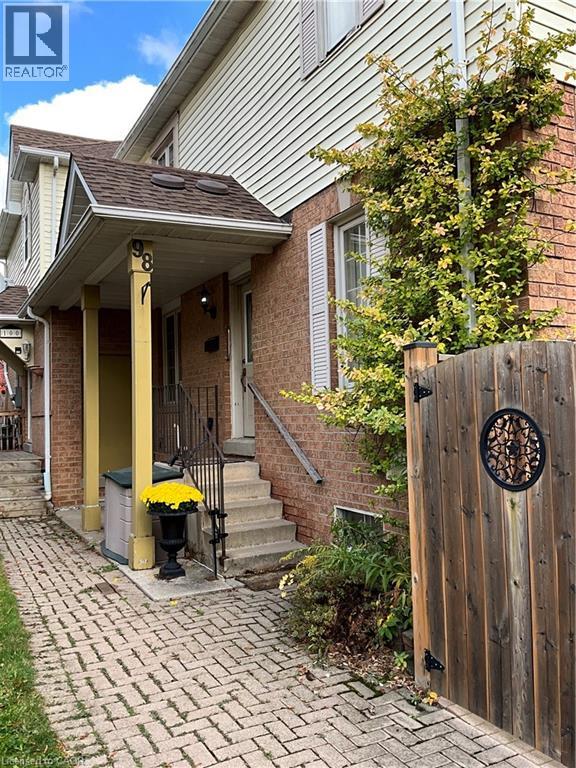 98 Fellowes Cres, Hamilton, ON L0R 2H3