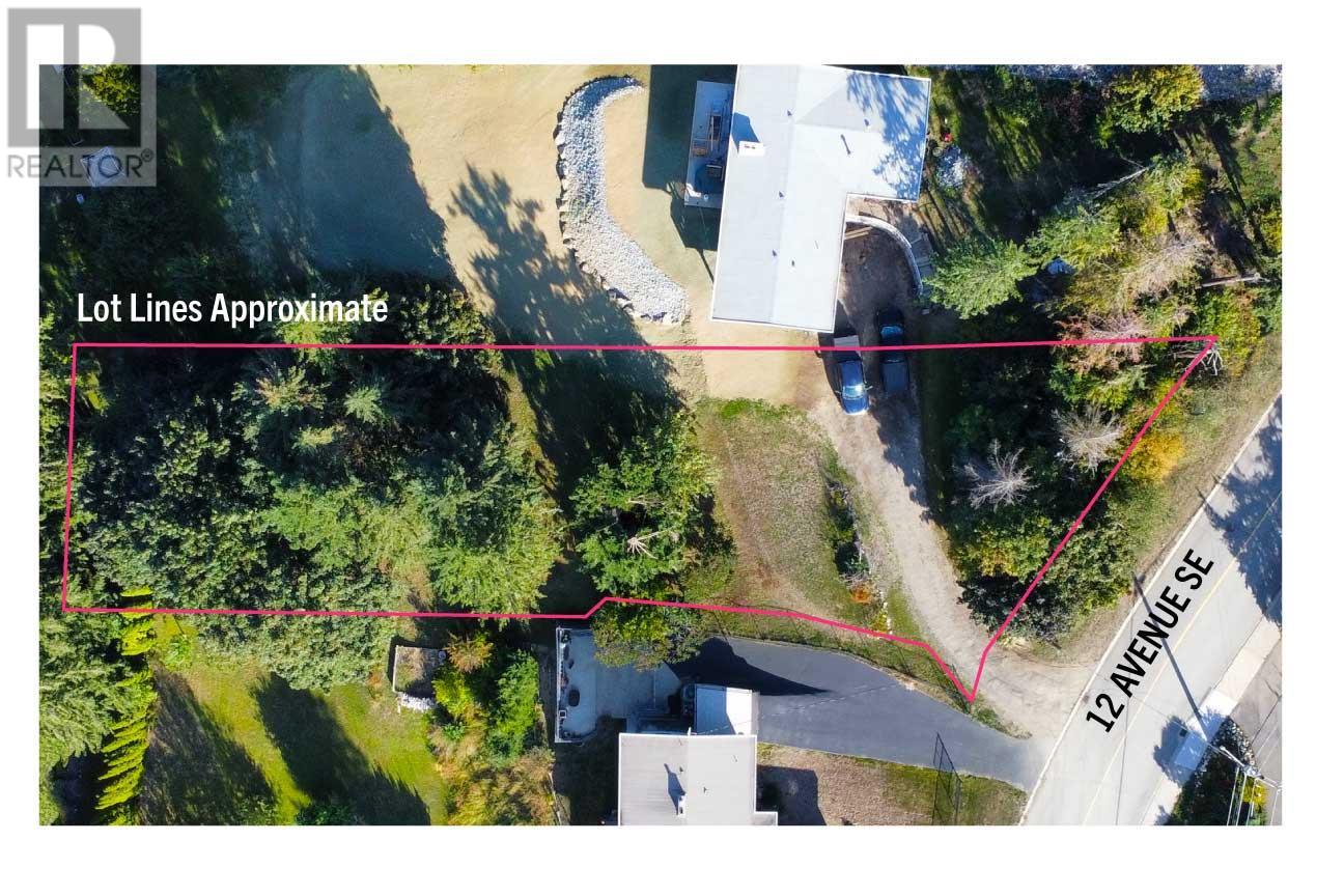 12 Avenue Se Unit 1711, Salmon Arm, BC V1E 2E4