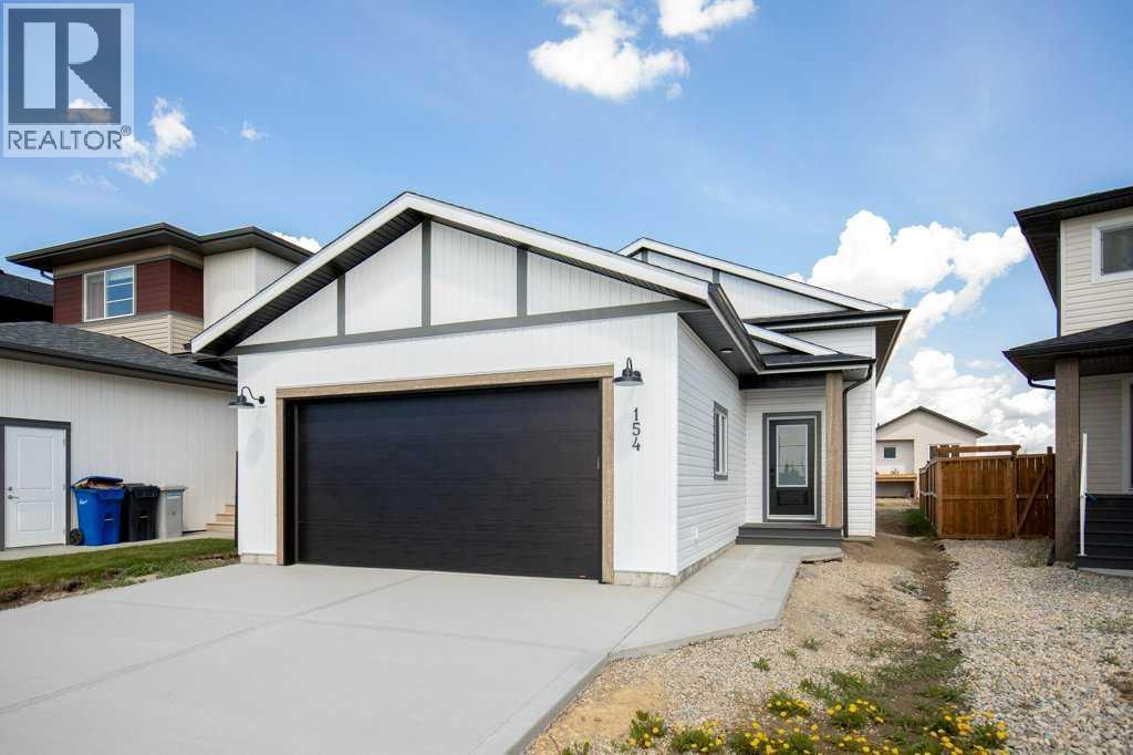 154 Norseman Close, Penhold, AB T0M 1R0
