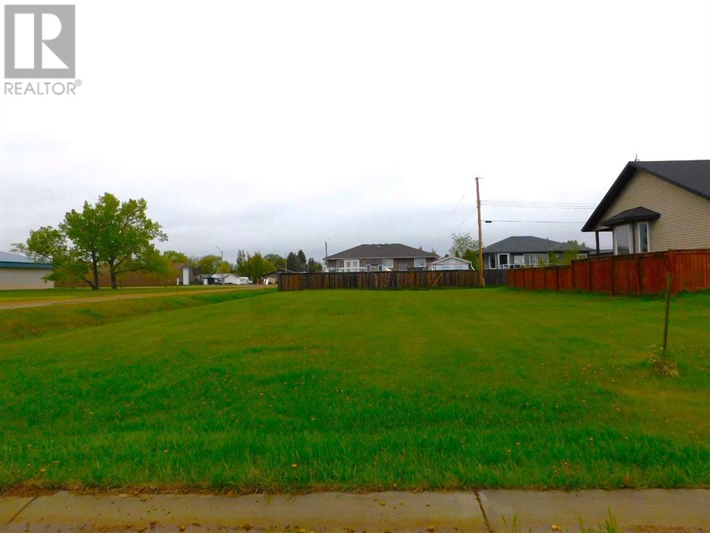 301 Niblock St, Bawlf, AB T0B 0J0