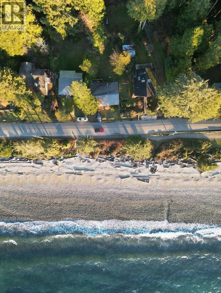 1618 Ocean Beach Esplanade, Gibsons, BC V0N 1V5