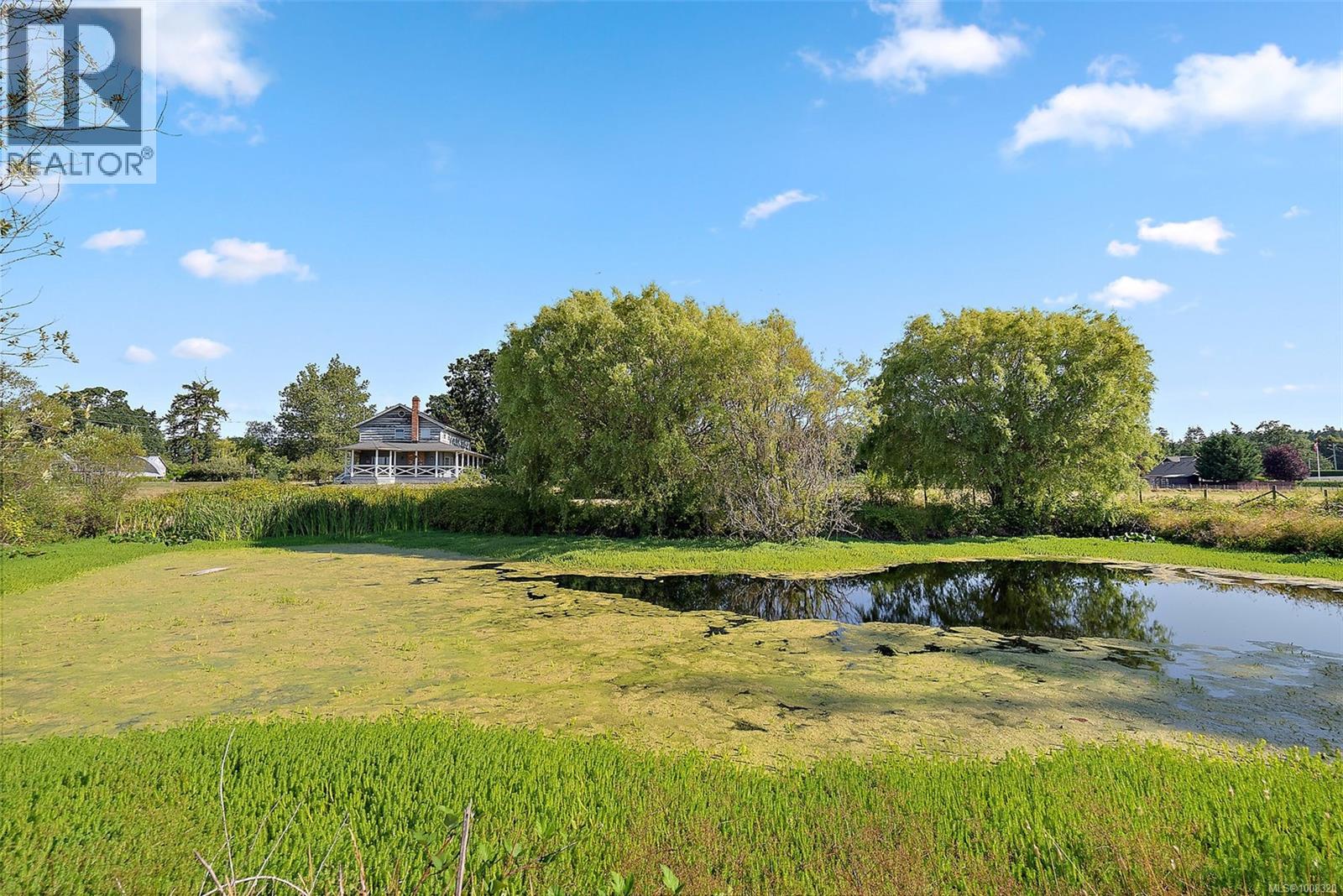 10650 W S West Saanich Rd, North Saanich, BC V8L 5L6