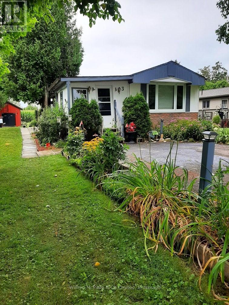3 302694 Douglas St, West Grey, ON N0G 1R0