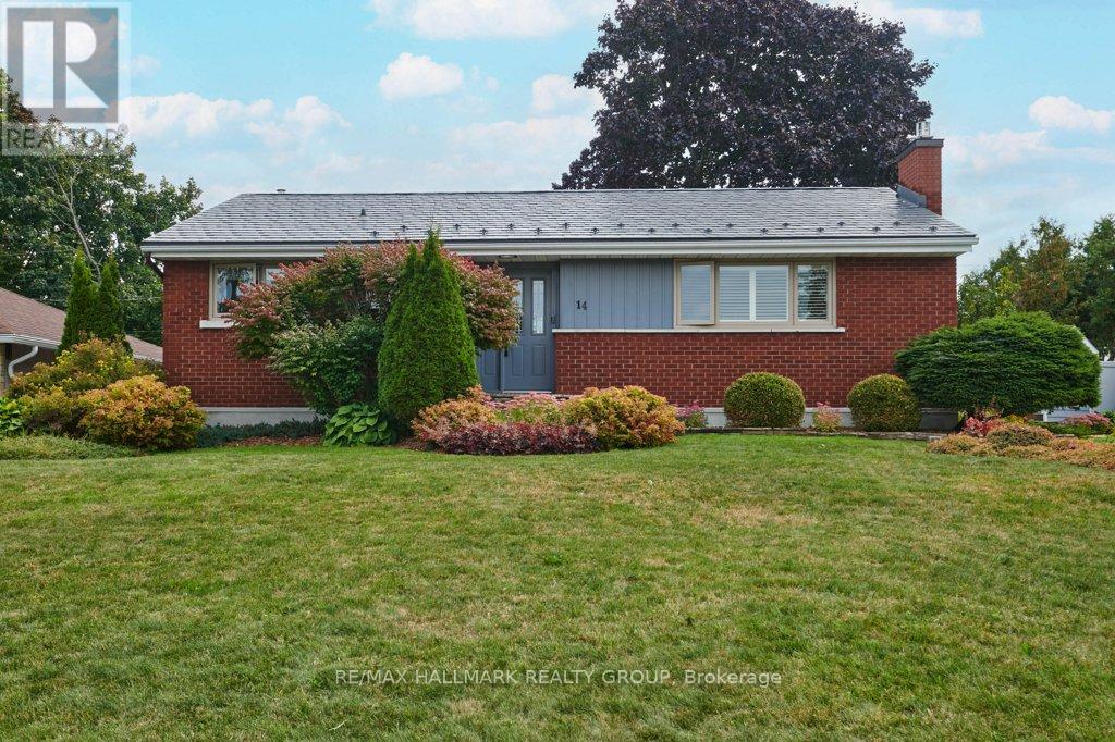14 Roundhay Dr, Ottawa, ON K2G 1B5