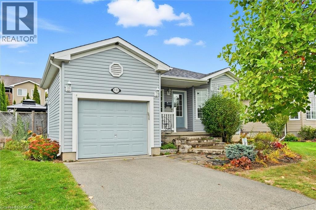 111 Gracehill Cres, Hamilton, ON L8B 1A5