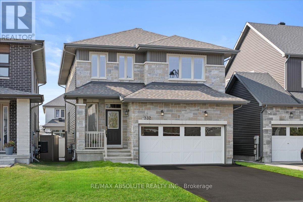 332 Haliburton Hts, Ottawa, ON K2S 1S3