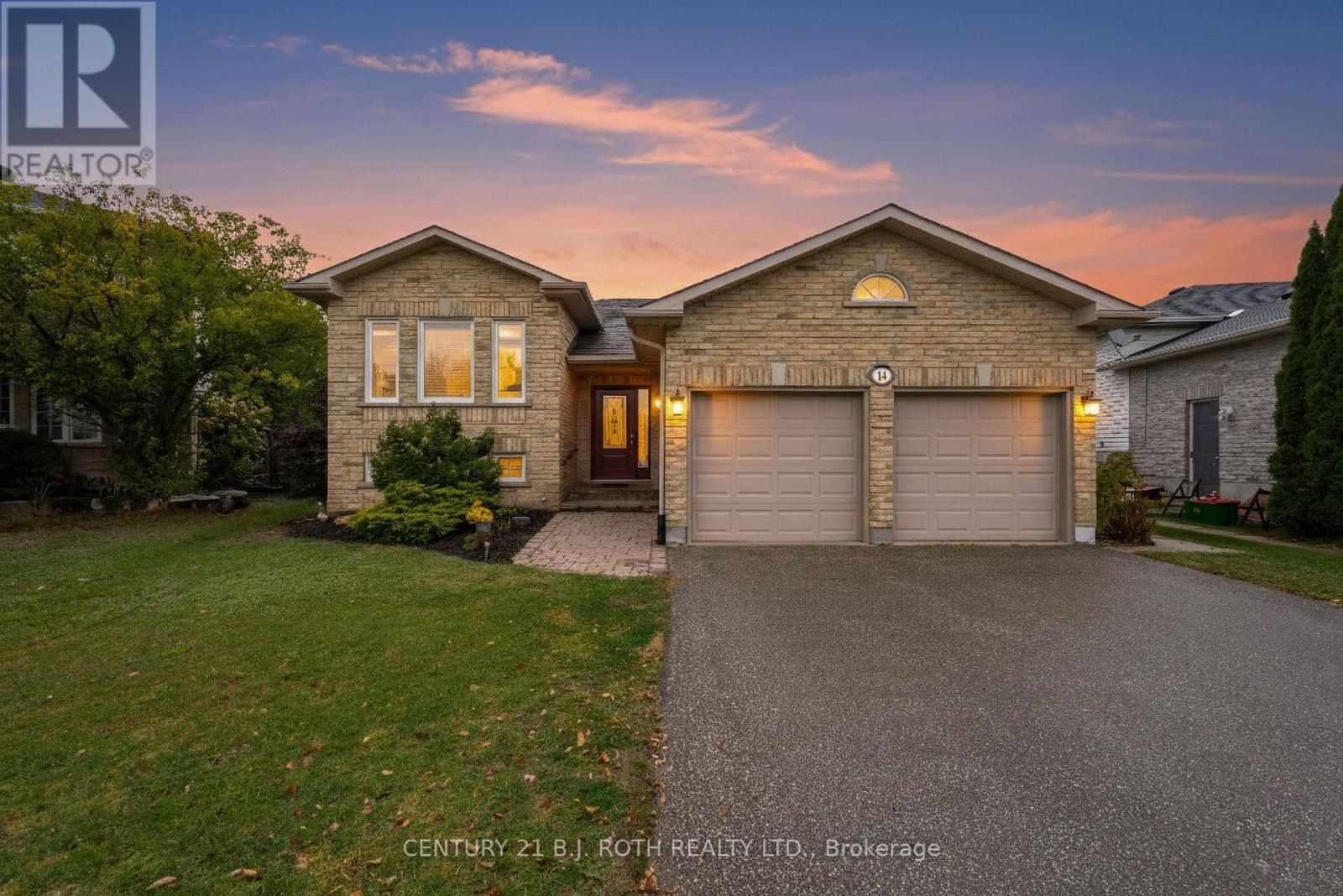 14 Stonemount Cres, Essa Angus, ON L0M 1B4