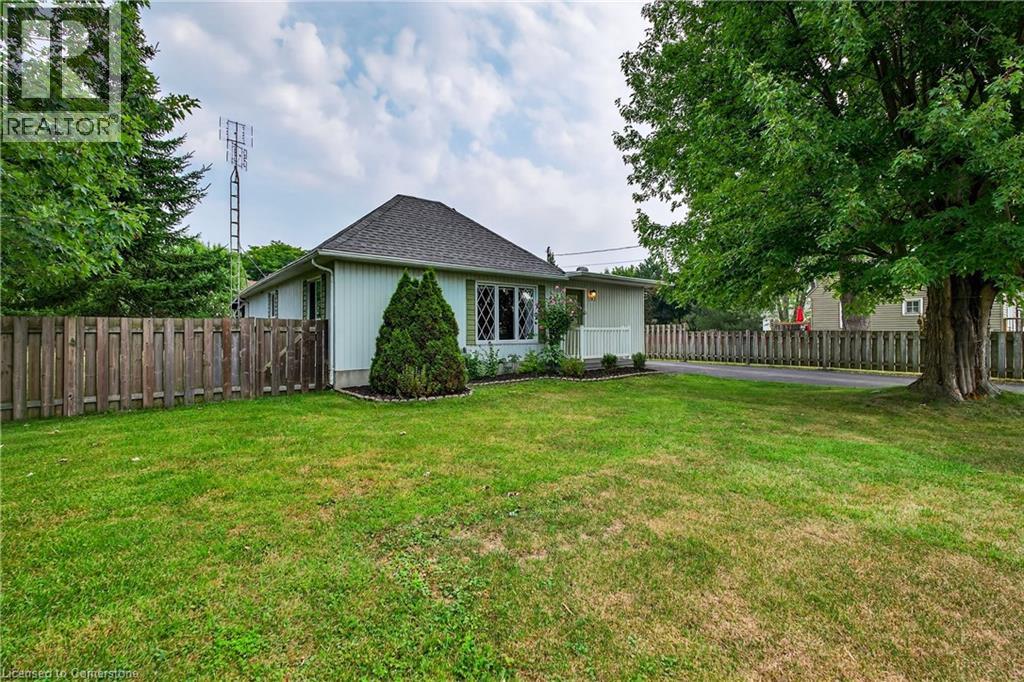 190 Thorold Rd, Welland, ON L3C 3V7