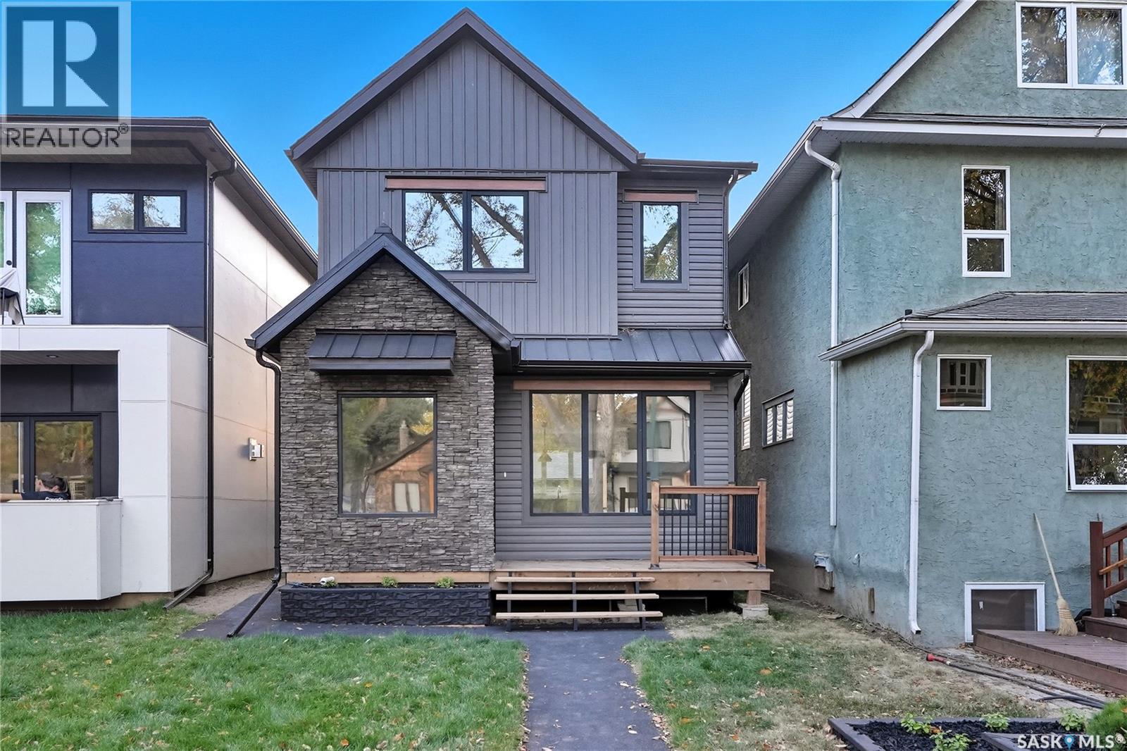 819 6th Avenue North, Saskatoon, SK S7K 2T1