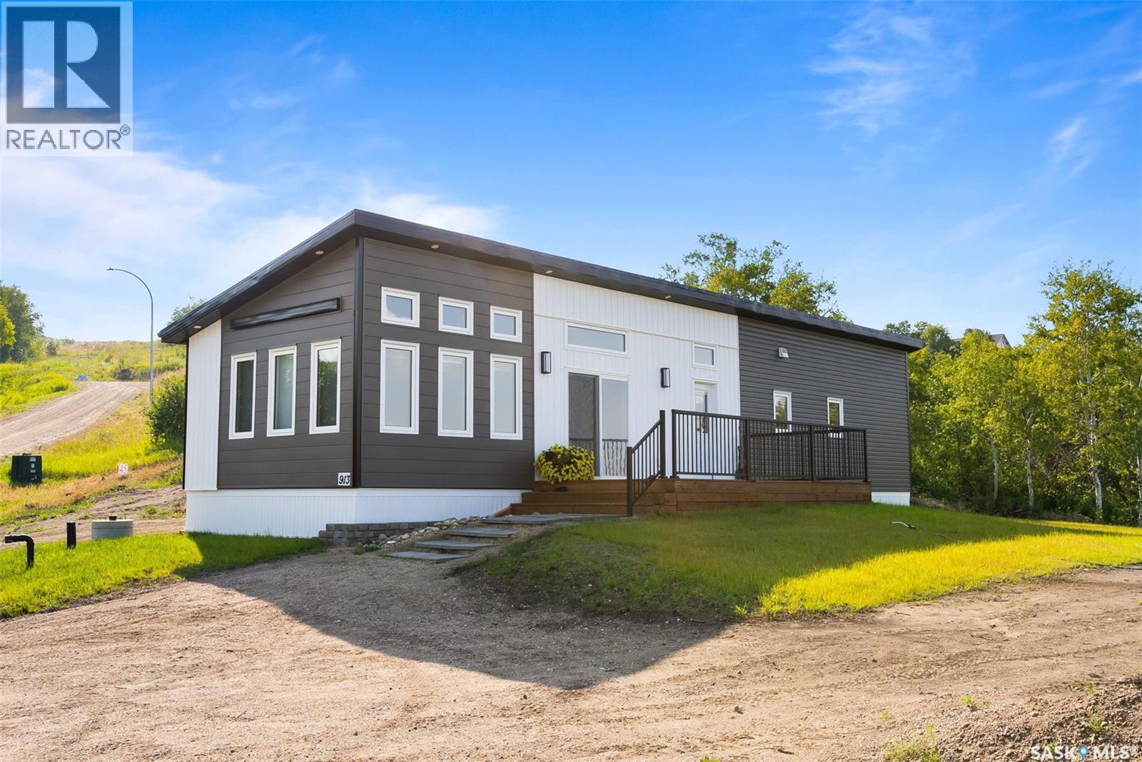 913 Pincherry Pl E, Katepwa Beach, SK S0G 1S0