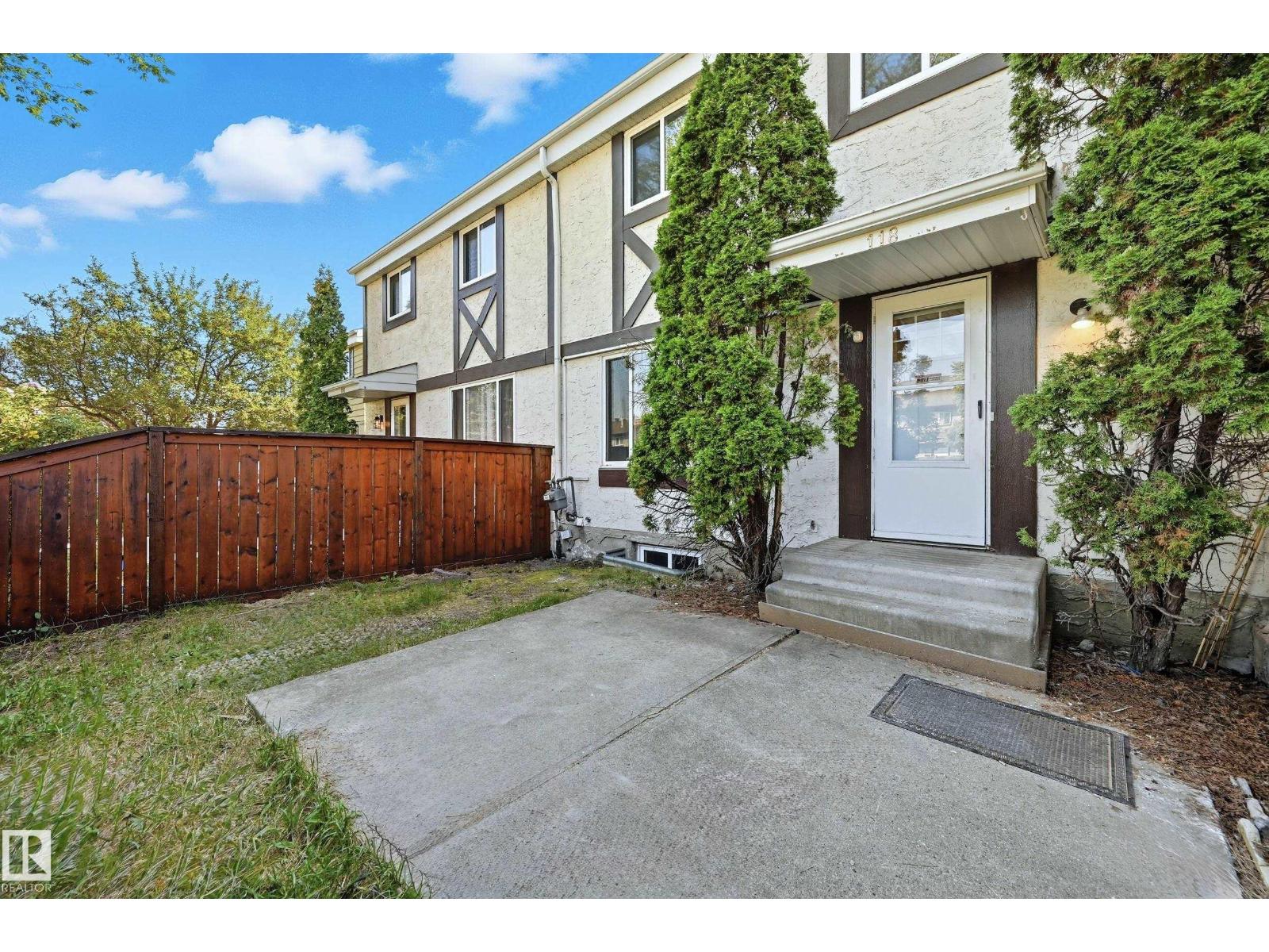 118 Primrose Gdns NW, Edmonton, AB T5T 0R1
